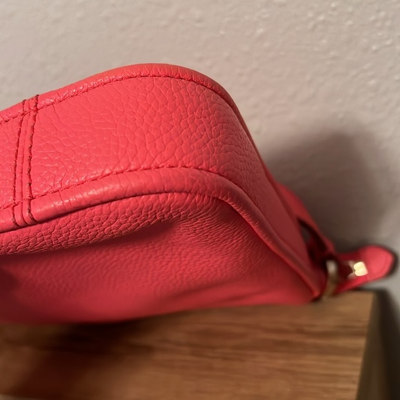 Kate Spade Coral  Pebbled Leather Crossbody - Picture 6 of 12